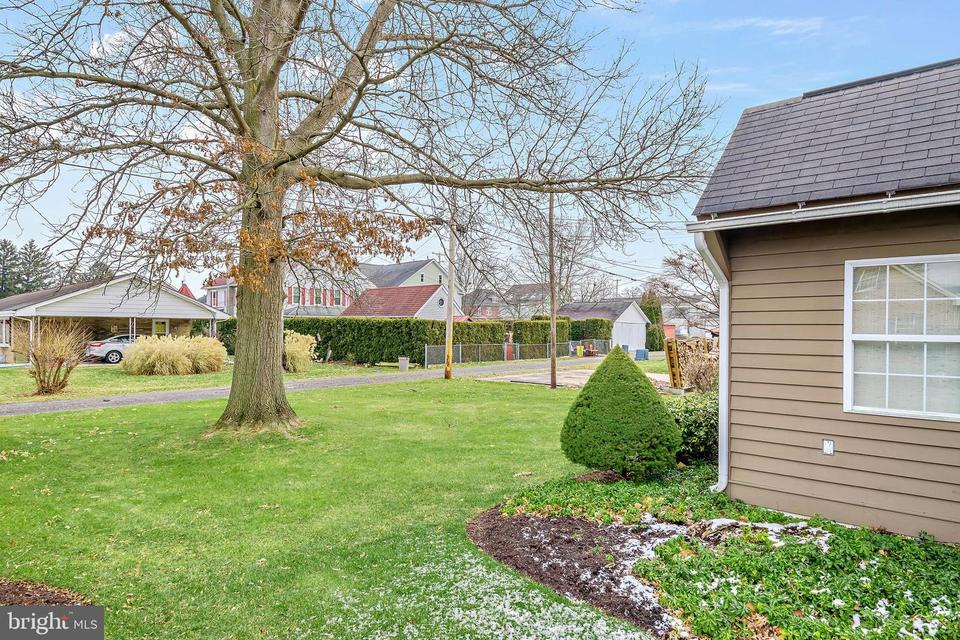  42 N Franklin St, Palmyra, PA 17078 photo 23