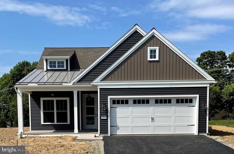 1011 Parkwood Ct #22, Lebanon, PA 17042