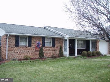 743 Barbara Ann Dr, Lebanon, PA 17046