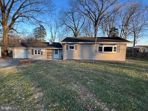 868 Kimmerlings Rd, Lebanon, PA 17046