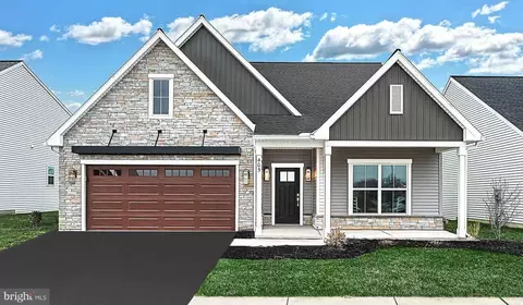 405 Pinnacle Ridge Dr, Annville, PA 17003