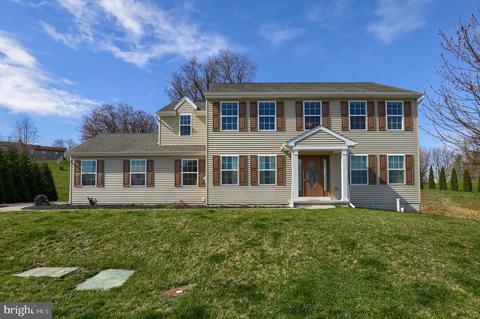 679 Saddle Rd, Palmyra, PA 17078