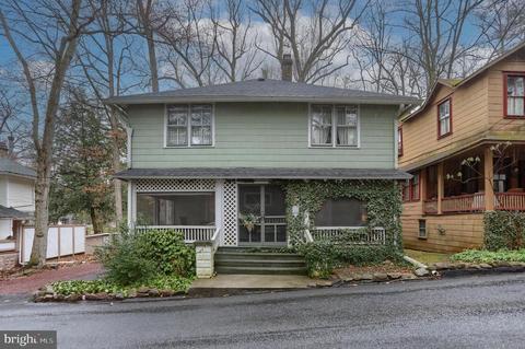 305 1st St, Mount Gretna, PA 17064