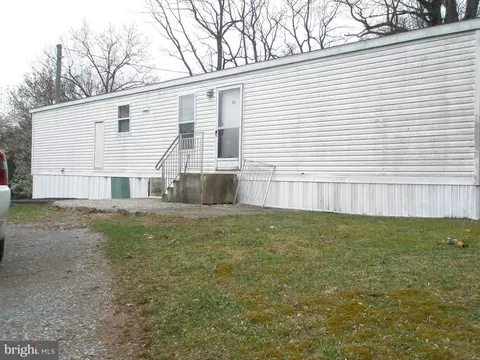 218 Lawn Rd, Palmyra, PA 17078