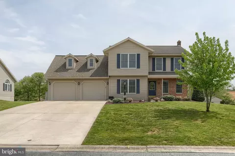 1120 Harvest Dr, Lebanon, PA 17046