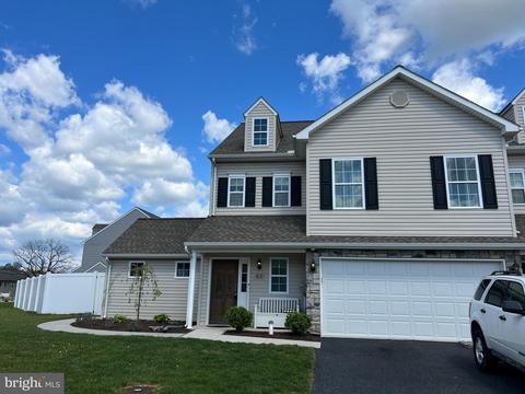 60 Cortland Xing, Palmyra, PA 17078