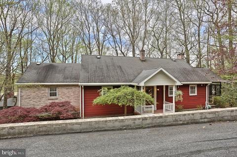 407 Lancaster Ave, Mount Gretna, PA 17064