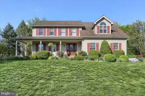 99 Norway Ln, Lebanon, PA 17042