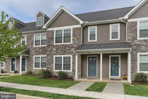 527 Byler Cir, Lebanon, PA 17042