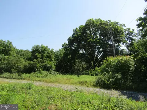 872 N College St, Myerstown, PA 17067