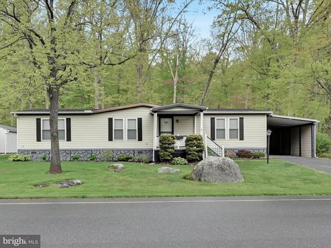 20 Maple Ave, Manheim, PA 17545