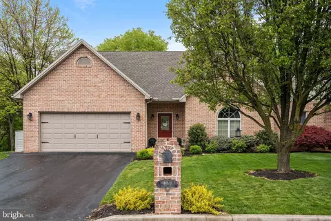 19 Truman St, Palmyra, PA 17078