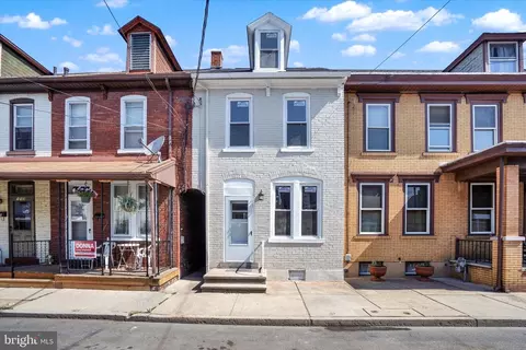 117 E Weidman St, Lebanon, PA 17046