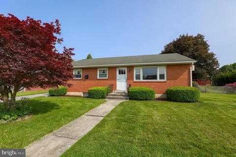 133 W Walnut St, Cleona, PA 17042