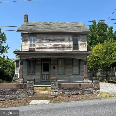 335 S Market St, Newmanstown, PA 17073
