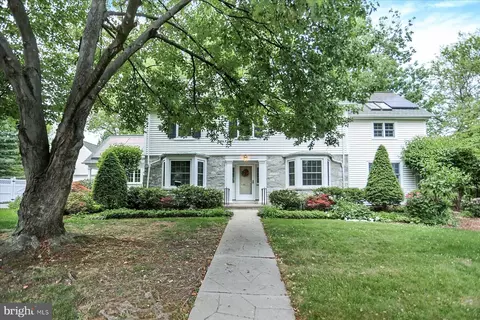 209 E High St, Lebanon, PA 17042