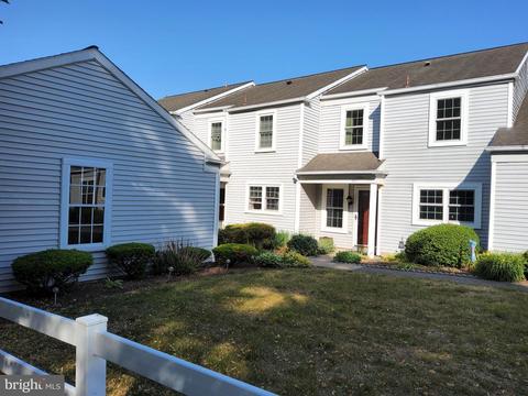 717 Cambridge Ct, Palmyra, PA 17078