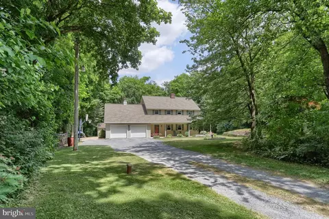 44 Wartluft Rd, Myerstown, PA 17067