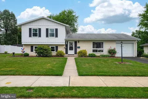 410 Hemlock St, Palmyra, PA 17078