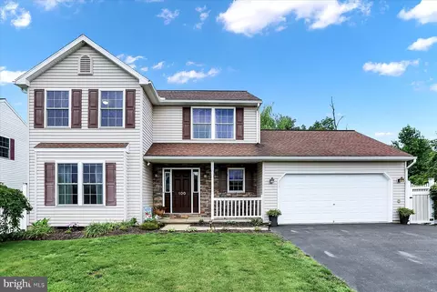 100 Creek View Dr, Jonestown, PA 17038