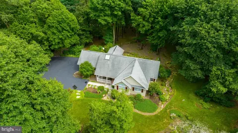 251 Cocalico Rd, Robesonia, PA 19551