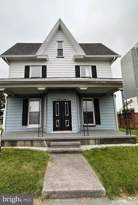 510 W Penn Ave, Cleona, PA 17042
