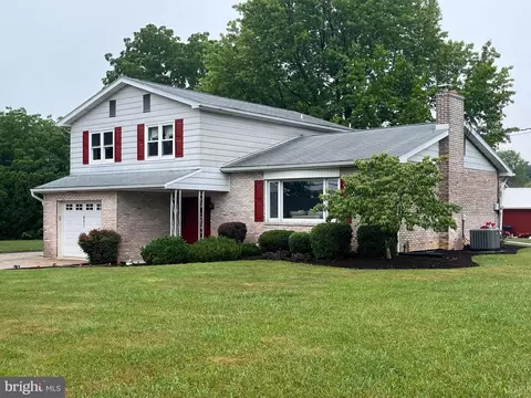 807 Kimmerlings Rd, Lebanon, PA 17046