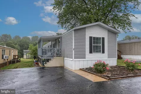 28 Reo Dr, Palmyra, PA 17078