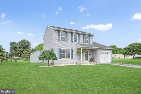 275 N Weaber St, Annville, PA 17003
