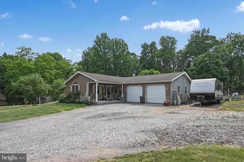 466 Sheep Hill Rd, Newmanstown, PA 17073