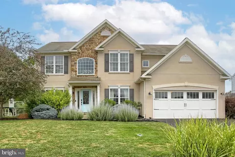 502 Hedge Row Ln, Palmyra, PA 17078
