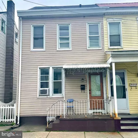 1268 Willow St, Lebanon, PA 17046
