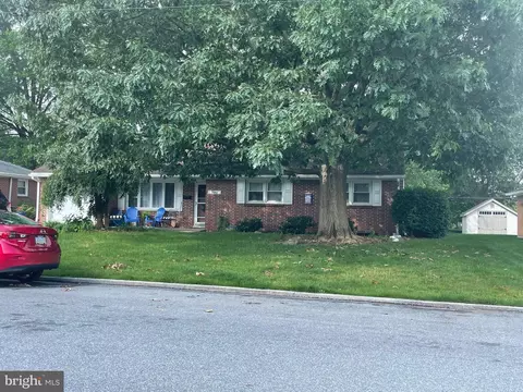 1041 S Green St, Palmyra, PA 17078