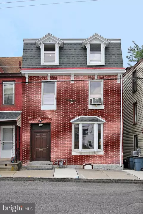 109 S 3rd, Lebanon, PA 17042