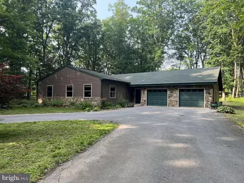 508 Hemlock Hill Ln, Jonestown, PA 17038