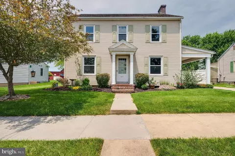321 W Carpenter Ave, Myerstown, PA 17067