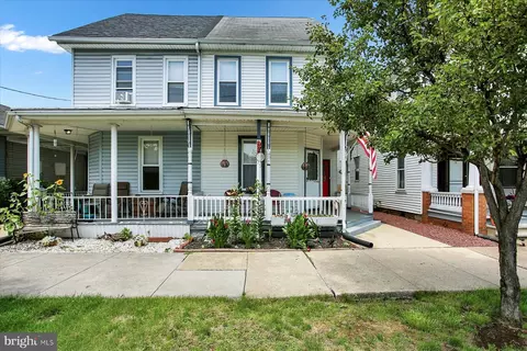 511 E Main St, Palmyra, PA 17078