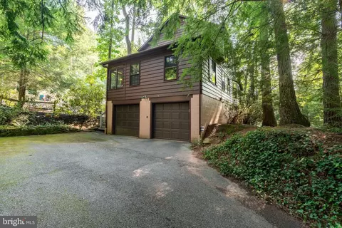 210 Lancaster Ave, Mount Gretna, PA 17064