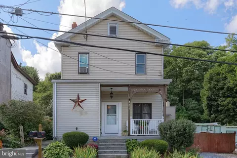 318 Rexmont Rd, Lebanon, PA 17042