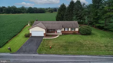 526 W Washington Ave, Myerstown, PA 17067