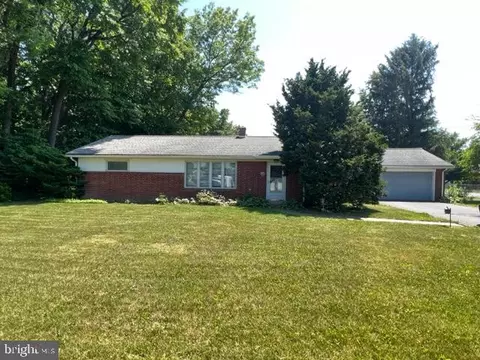 414 E Rosebud Rd, Myerstown, PA 17067