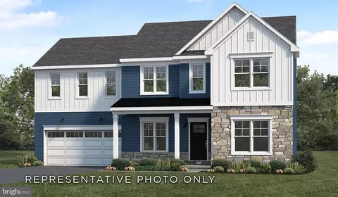 109 Forge Dr, Lebanon, PA 17042