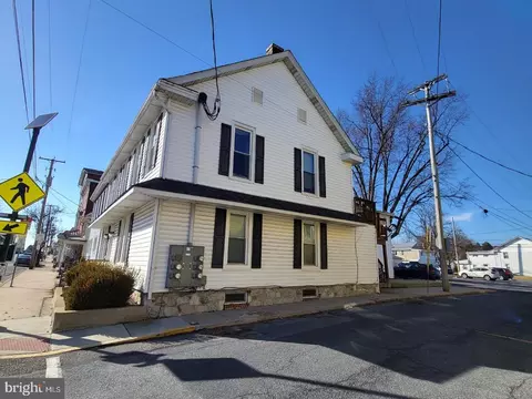 201 W Main St, Annville, PA 17003