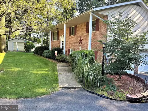 110 Kathy Dr, Lebanon, PA 17046
