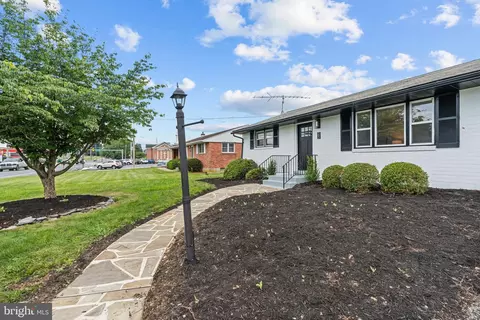 203 N Locust St, Myerstown, PA 17067