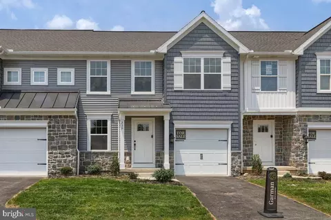 239 Highland Ct, Annville, PA 17003