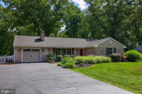 136 Timber Rd, Mount Gretna, PA 17064