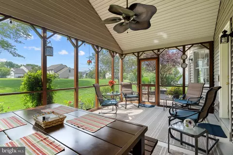 1446 E Maple St, Palmyra, PA 17078 photo 14