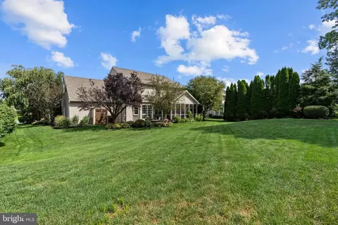 1446 E Maple St, Palmyra, PA 17078 photo 31