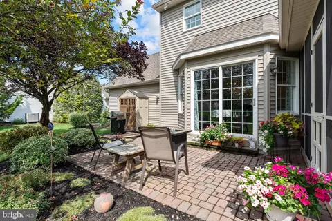 1446 E Maple St, Palmyra, PA 17078 photo 27